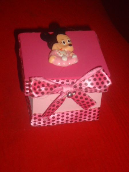 Caixa mdf com cetim importado e biscuit